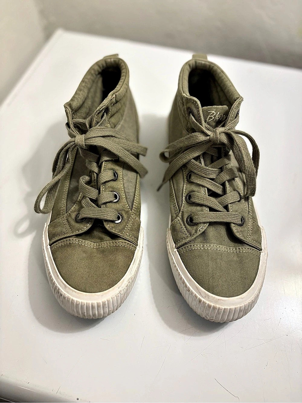 Blowfish Canvas Lace-Up Sneakers Green US 10